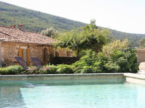 Stylish house with heated pool in Lacoste